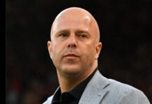 Chok! Liverpool vender sig mod en signing, der er “mere krævende end Isak-signingen”