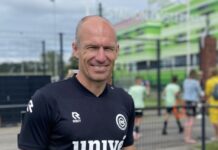 Arjen Robben bliver professionel i ny sport fire år efter, at han slap af med fodboldpension