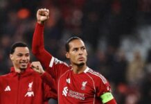 Liverpool i nye forhandlinger med spilleren, der overtager anførerbindet fra Van Dijk