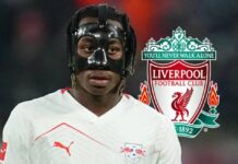 Den sensationelle Salah-arvtager scorer hattrick på 18 minutter med Liverpool-delegationen til stede