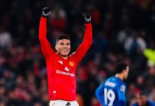 Manchester United vil skrive kontrakt med to spillere for at erstatte den femdobbelte Champions League-vinder Casemiro