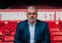 Ange Postecoglou svarer fuldstændig uden filter efter Thomas Frank blev fyret i Tottenham