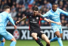 Leeds overvejer at skrive kontrakt med den ‘fremragende’ Southampton-stjerne – Farke giver grønt lys til en