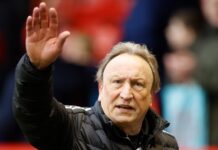 Neil Warnock er klar til det 21. trænerjob i sin glorværdige karriere