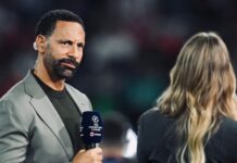 Rio Ferdinand peger på midtbanespilleren Manchester United MÅ have