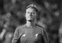 Den tidligere Arsenal- og Liverpool-målmand Alex Manninger døde, efter at en bil blev ramt af et tog