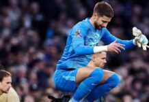 Forhandler om salg af målmand med 117 kampe for Tottenham indtil videre