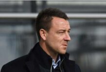 Legenden John Terry gider ikke vente på tilbud fra Chelsea – han køber i stedet sin egen klub