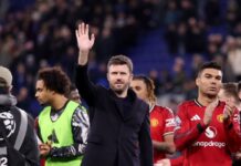 Joe Cole og Owen Hargreaves advarer Manchester United mod ‘fuldstændig latterlig’ Michael Carrick-beslutning