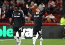‘Pinligt’ – Unai Emery sender et klart signal til Liverpool om Harvey Elliotts lejesaga