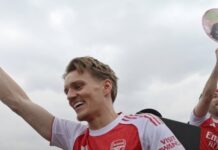 Arsenal lægger underholdende video op med Martin Ødegaard “assisterende” til engelsk politimand