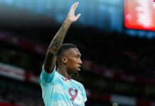 Brentford skrev kontrakt med Jaidon Anthony