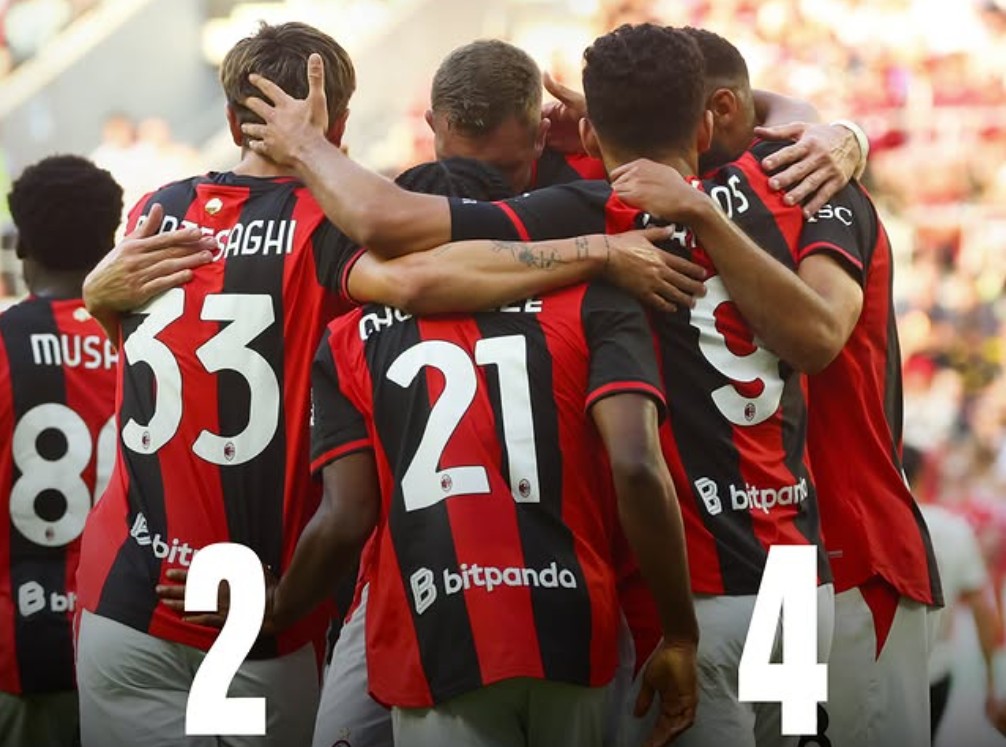 AC-MIlan-2-Manchester-United-4.jpg