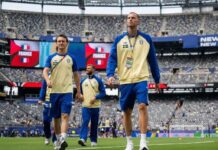 Den svenske angriber Gustaf Nilsson siger nej til både Hannover og Hertha Berlin fra fryseboksen