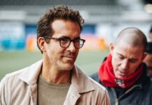 Wrexham forsøger igen at skrive kontrakt med Henrik Falchener efter to afvisninger fra Viking