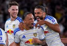 Leeds lader sig ikke rive med efter at have klatret til tredjepladsen efter Newcastles knusende