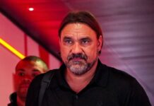 Succestræner Daniel Farke forbereder sin karakteristiske pen på Leeds